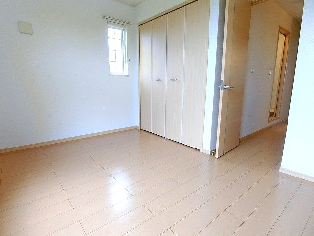 その他部屋・スペース　※今回募集のお部屋に小窓はありません。