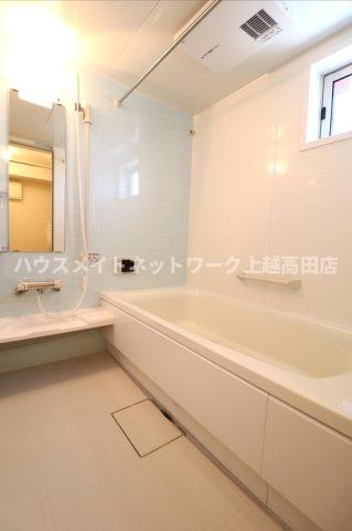 バス・シャワールーム　追焚機能付（参考同型301号室室内写真）