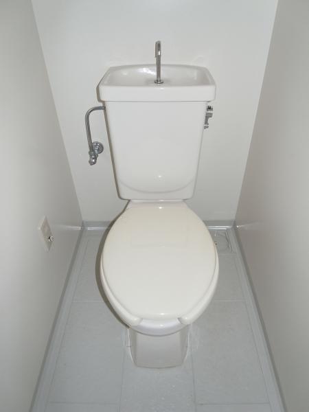 トイレ　トイレ