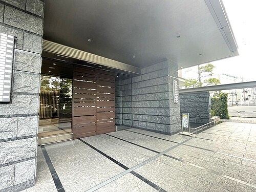 エントランス　エントランス　※2022年8月撮影の写真