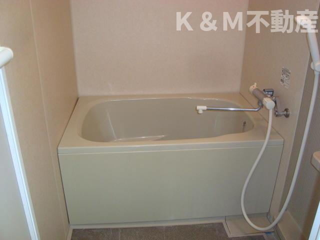 バス・シャワールーム　きれいなお風呂です