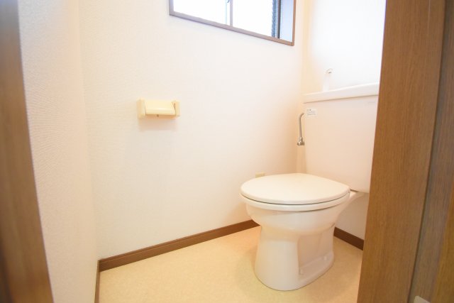 トイレ　別部屋参考写真