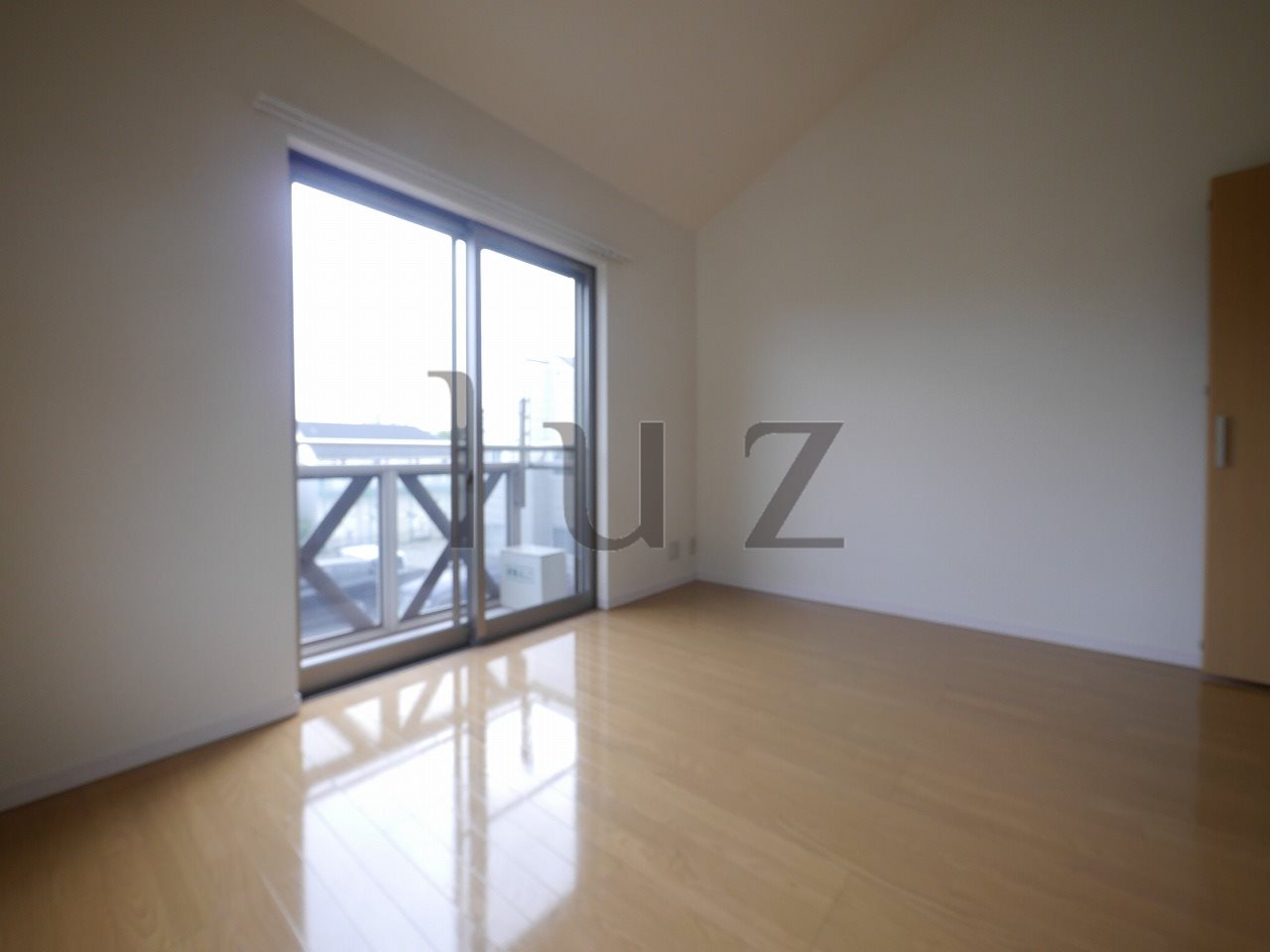 その他部屋・スペース　天井が高く開放感のあるお部屋です！