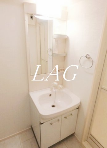 洗面設備　洗面台です。