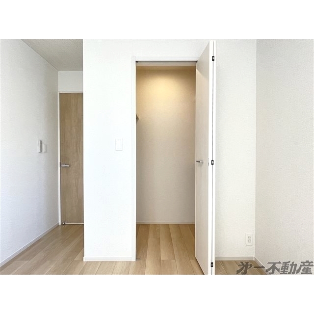 収納　ウォークインクローゼット
