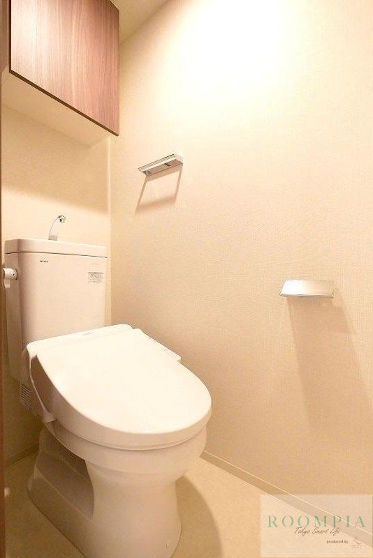 トイレ　※同タイプの別のお部屋です。