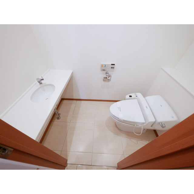 トイレ　トイレ