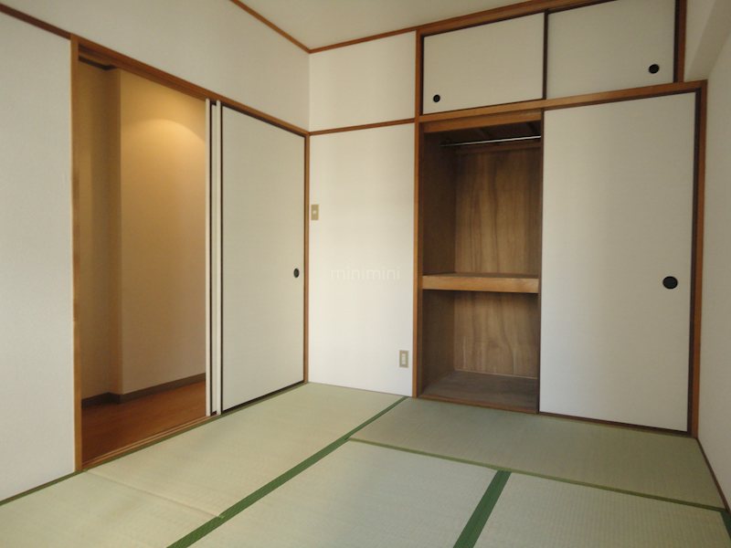 収納　202号室