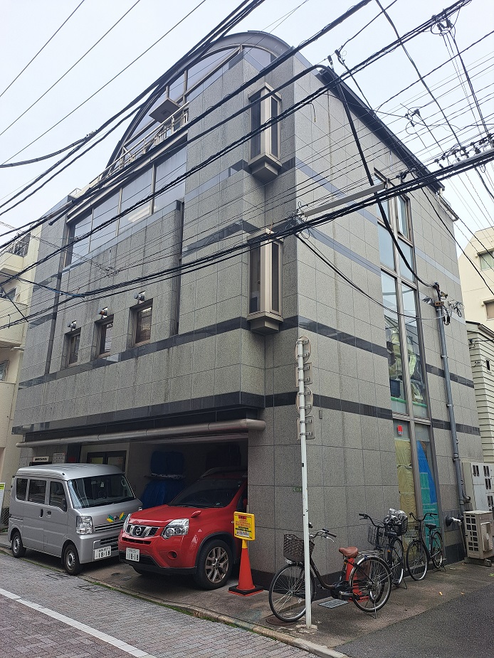 白山中央アネックスビルの外観写真