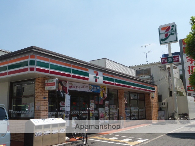 コンビニ　セブンイレブン（コンビニ）まで358m