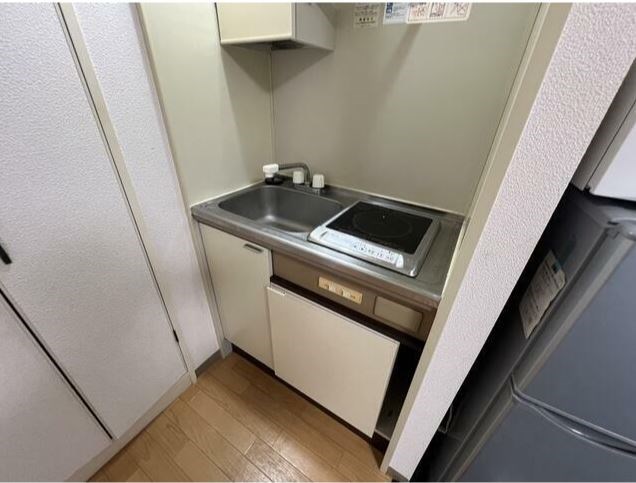 キッチン　冷蔵庫は残置物