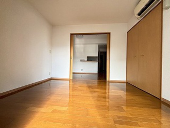 居室・リビング　※別部屋の写真です