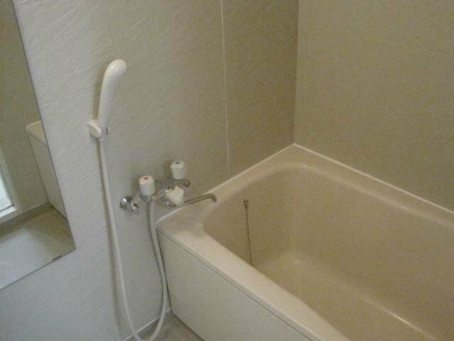 バス・シャワールーム　別部屋参考用写真