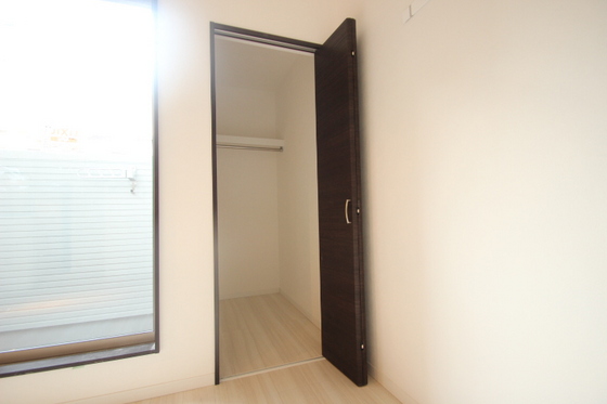 収納　※別部屋の写真です