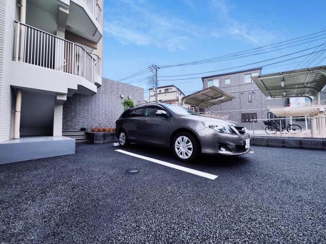 駐車場　駐車場