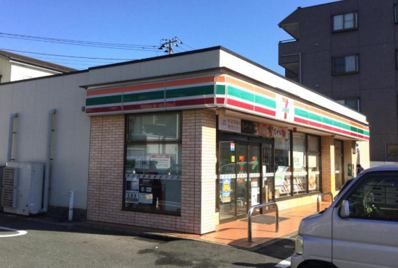 コンビニ　セブンイレブン横浜さちが丘西店（コンビニ）まで455m