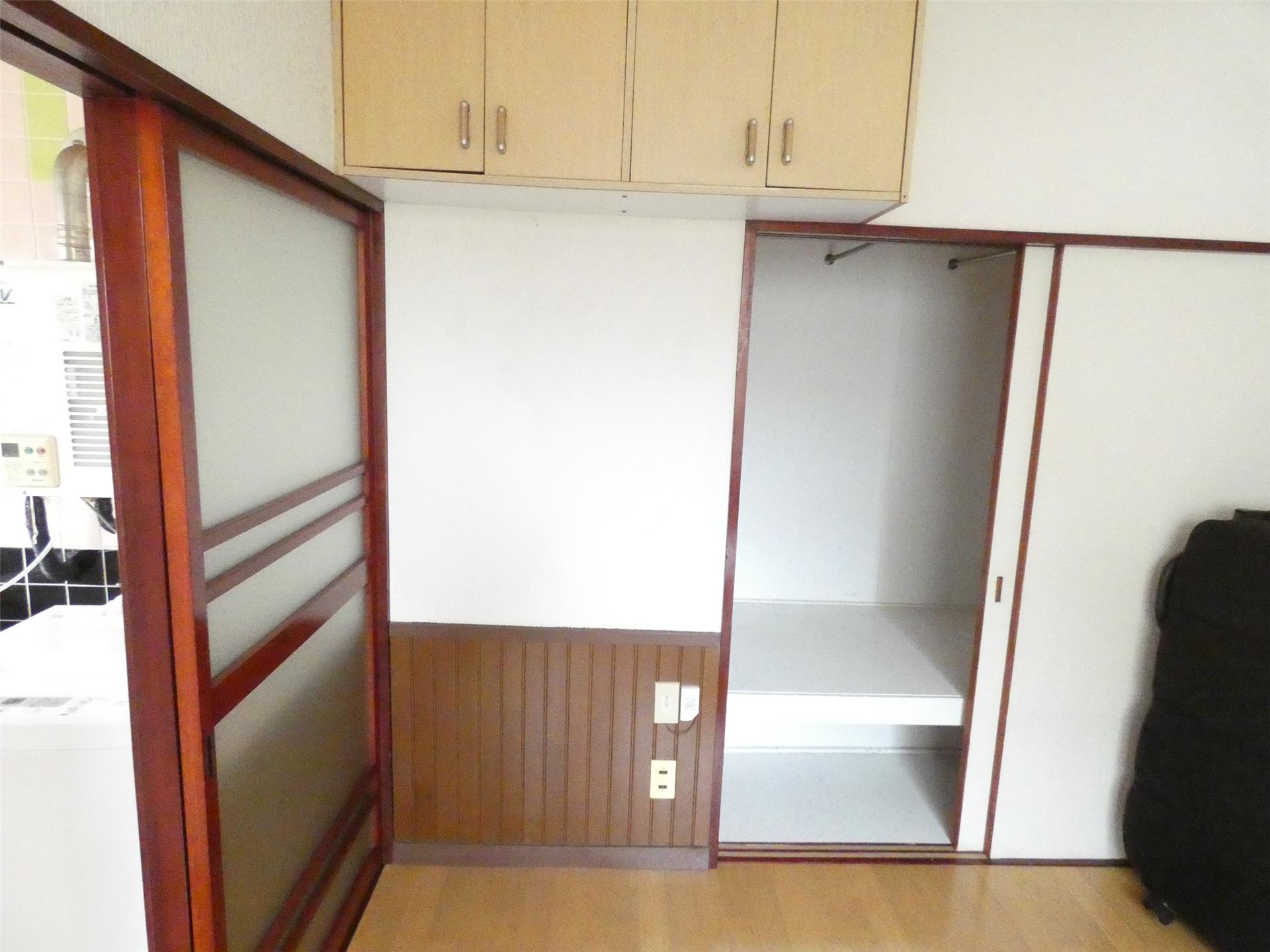 収納　押入