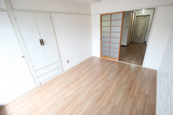 居室・リビング　※別部屋の写真です