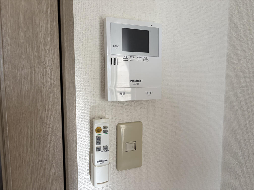 セキュリティ　★TVモニター付きインターホン★