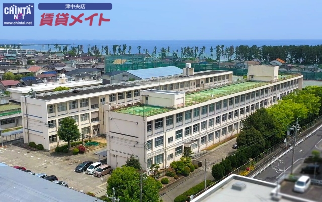 高校・高専　三重県立聾学校（高校・高専）まで500m