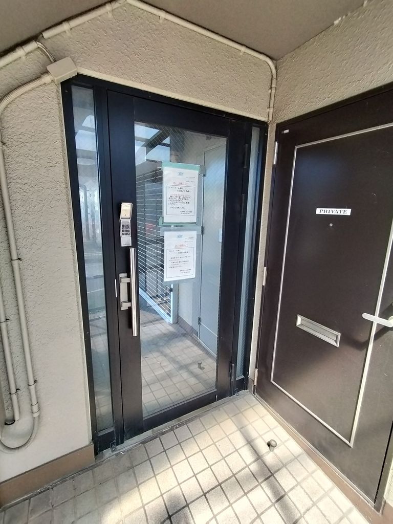 エントランス　エントランス