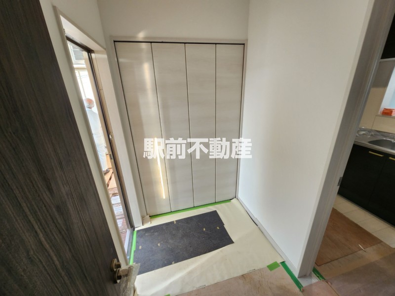 玄関　写真は別部屋