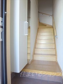 玄関　ミラー付き大型シューズボックス