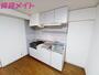 キッチン　同物件別部屋写真