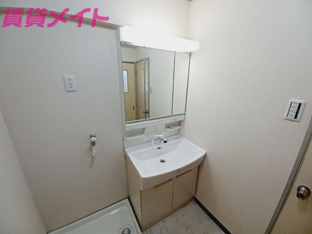 洗面設備　同物件別部屋写真