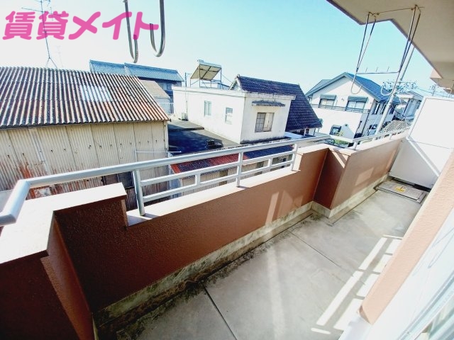 バルコニー　同物件別部屋写真