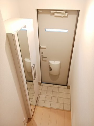 玄関　シンプルで使いやすい玄関です