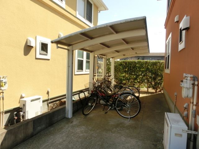 その他共有部分　便利な駐輪場です。