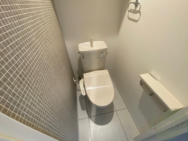 トイレ　トイレです。ウォシュレット付を探している方、おすすめです。