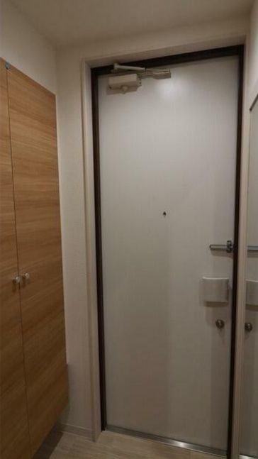 玄関　弊社は都内全域の物件をご紹介可能です！