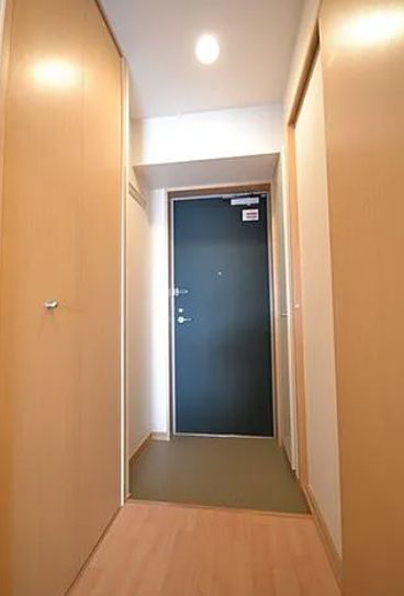 玄関　弊社は都内全域の物件をご紹介可能です！