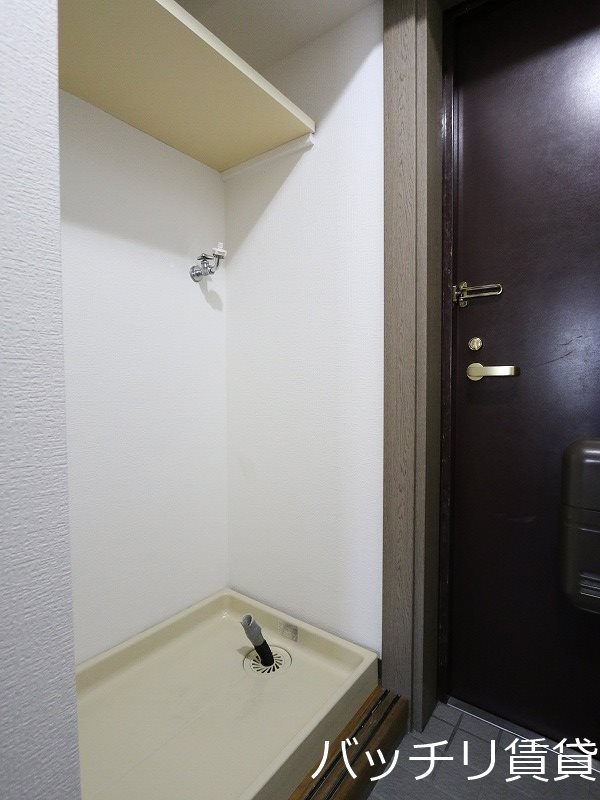 洗面設備　別号室タイプの為現状を優先いたします