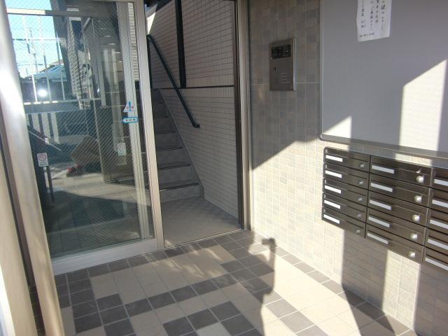 建物外観　エントランス