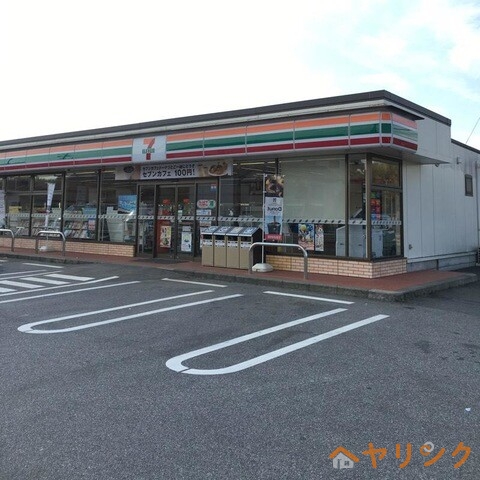 コンビニ　セブンイレブンみよし黒笹店（コンビニ）まで687m
