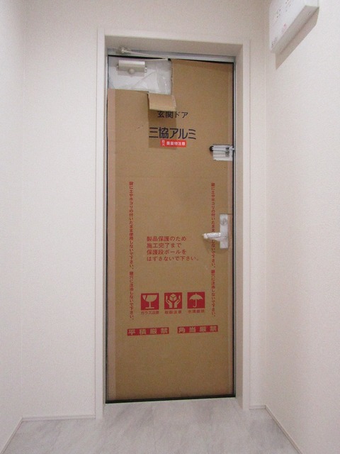 玄関　同一施工会社同一施工写真