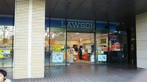 コンビニ　ローソン中野セントラルパークサウス店（コンビニ）まで204m