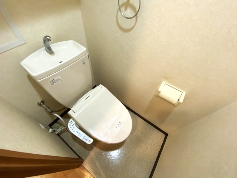 トイレ　温水便座は設備です！