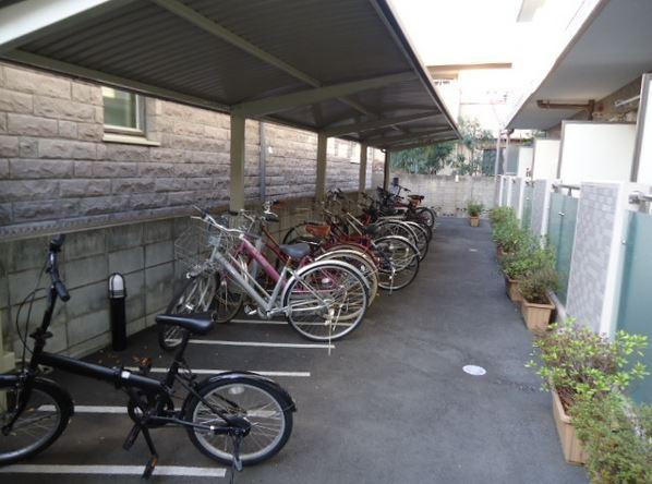 駐車場　駐輪場