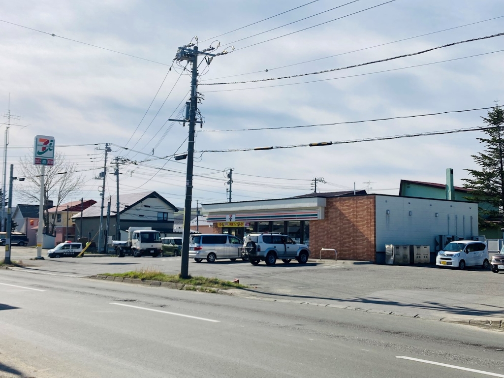 コンビニ　セブン-イレブン 常呂南町店（コンビニ）まで211m