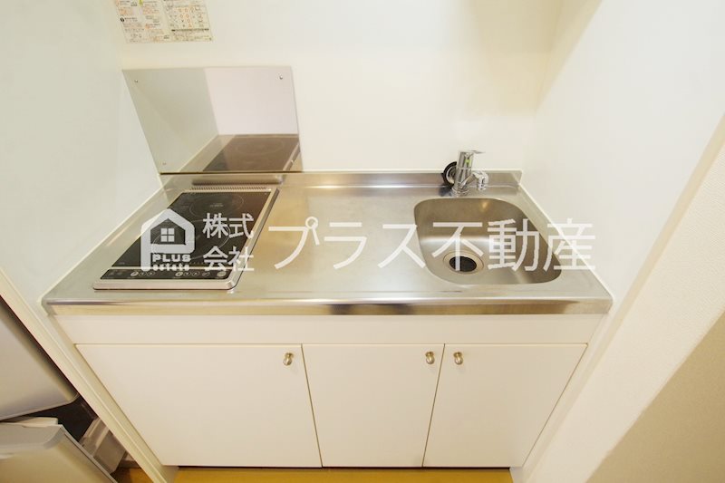 キッチン　設備仕様は号室により異なる為、現況を優先致します。