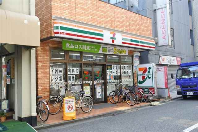 コンビニ　セブン-イレブン 川崎新丸子駅前店（コンビニ）まで789m
