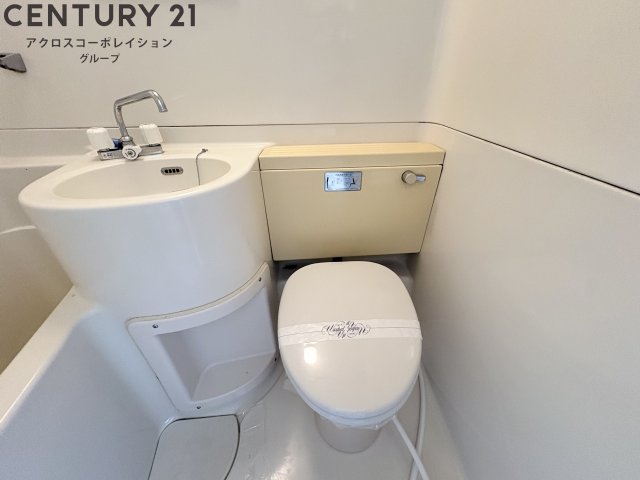 トイレ　浴室内のトイレです☆