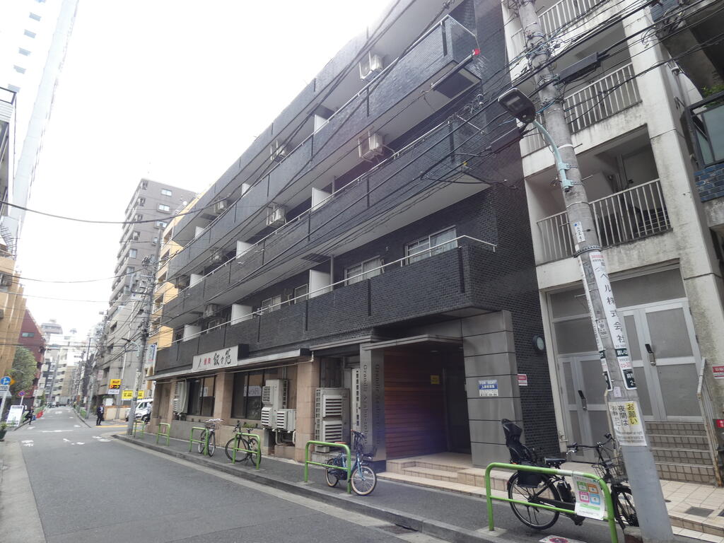 建物外観　落ち着いた雰囲気の外観です