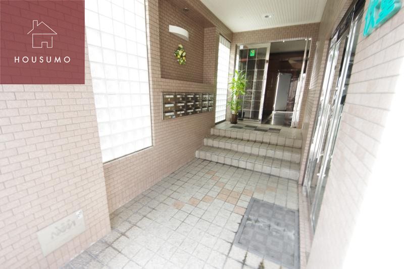 エントランス　清潔なエントランスです
