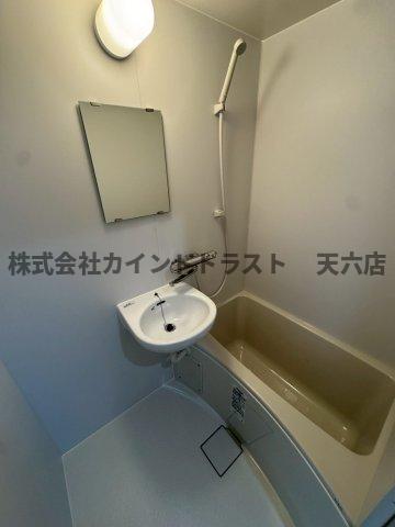 バス・シャワールーム　お風呂で日々の疲れを落としましょう