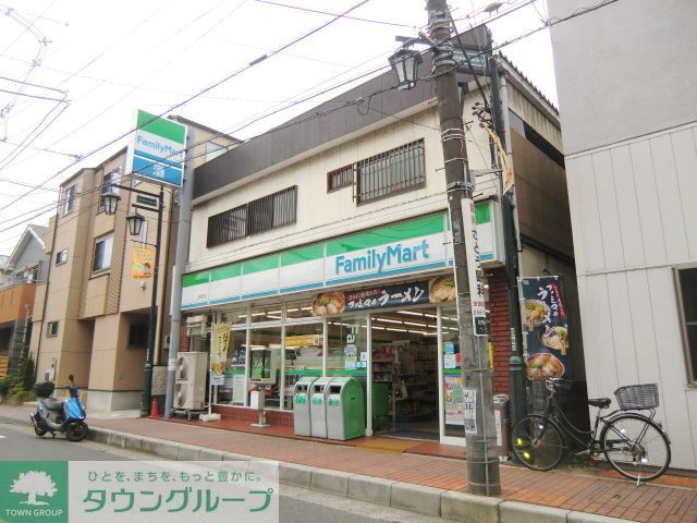 コンビニ　ファミリーマート上野芝店（コンビニ）まで700m